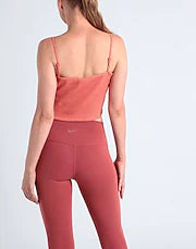 Haut court côtelé Nike Essential pour femme