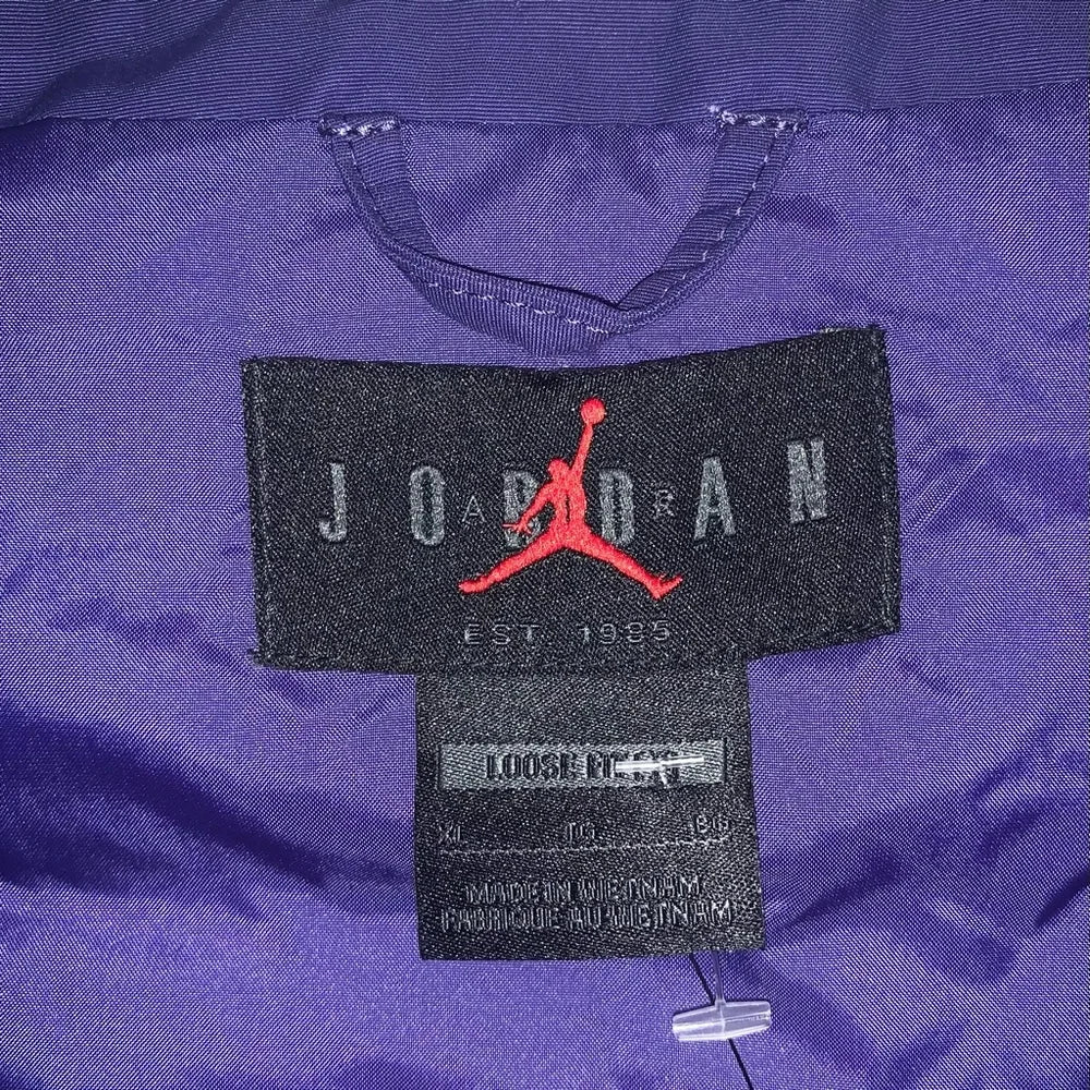 Nike Air Jordan Vest-Size XL pour femme
