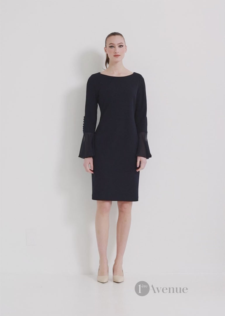 Robe CALVIN KLEIN fourreau col bateau Modèle